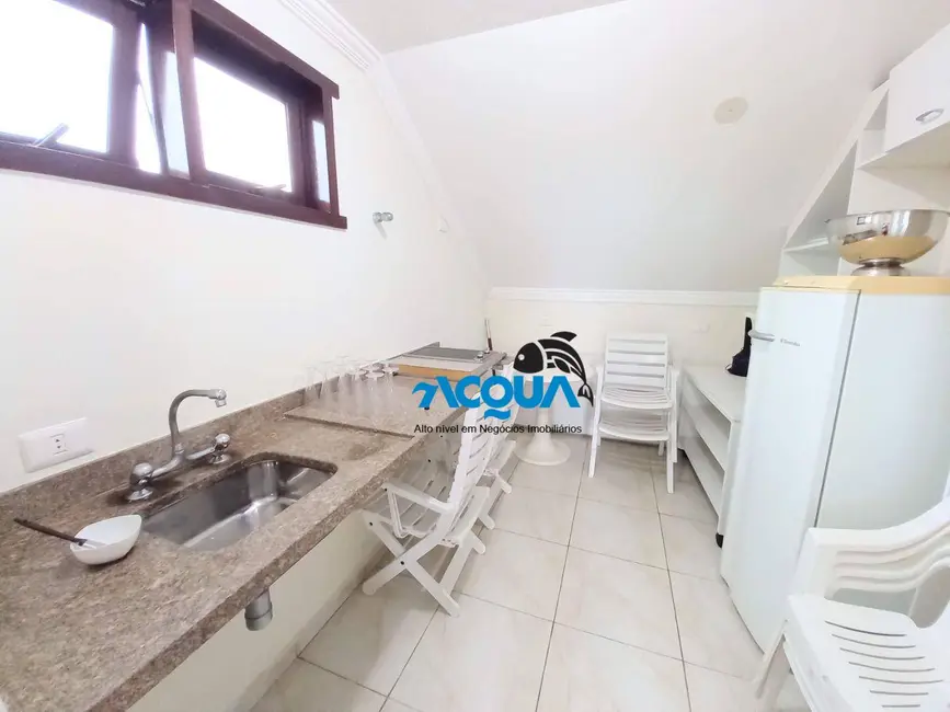 Casa de Condomínio com 4 quartos à venda, 350m2 em Jardim Três Marias, Guaruja - SP - imagem 3 Foto 3 de Casa de Condomínio com 4 quartos à venda, 350m2 em Jardim Três Marias, Guaruja - SP