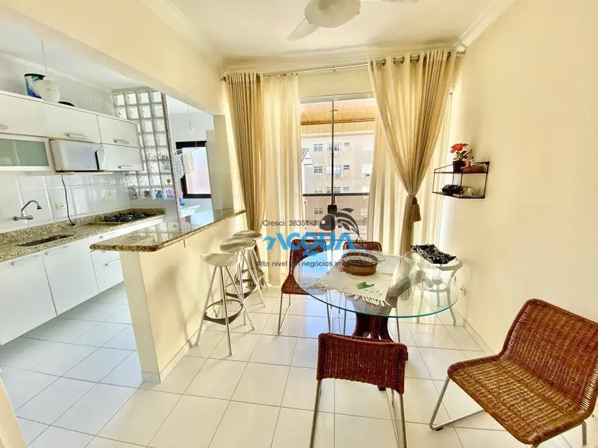 Foto 3 de Apartamento com 2 quartos à venda, 70m2 em Guaruja - SP