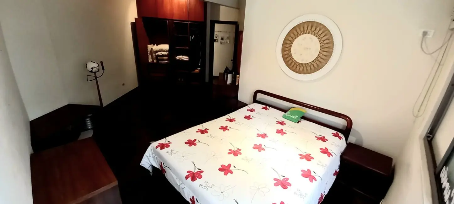 Apartamento com 3 quartos à venda, 180m2 em Jardim Três Marias, Guaruja - SP - imagem 4 Foto 4 de Apartamento com 3 quartos à venda, 180m2 em Jardim Três Marias, Guaruja - SP