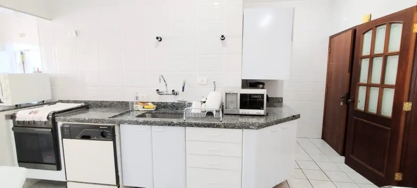 Apartamento com 3 quartos à venda, 105m2 em Guaruja - SP - imagem 8 Foto 8 de Apartamento com 3 quartos à venda, 105m2 em Guaruja - SP