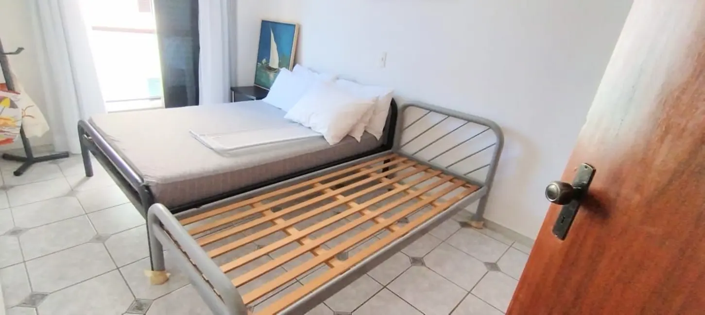 Apartamento com 3 quartos à venda, 105m2 em Guaruja - SP - imagem 4 Foto 4 de Apartamento com 3 quartos à venda, 105m2 em Guaruja - SP