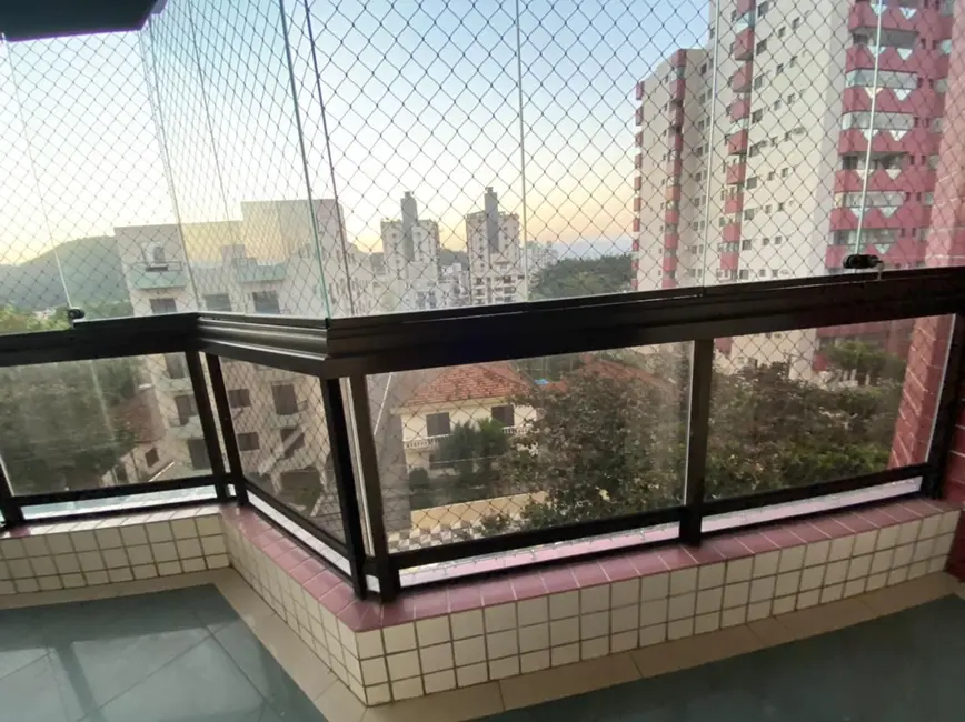 Foto 9 de Apartamento com 3 quartos à venda, 140m2 em Guaruja - SP