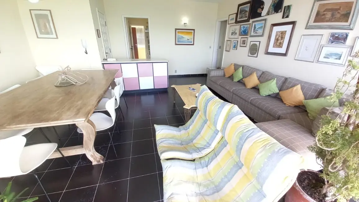 Apartamento com 3 quartos à venda, 110m2 em Guaruja - SP - imagem 2 Foto 2 de Apartamento com 3 quartos à venda, 110m2 em Guaruja - SP