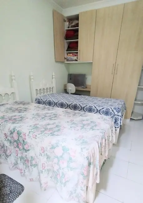 Apartamento com 3 quartos à venda, 95m2 em Guaruja - SP - imagem 4 Foto 4 de Apartamento com 3 quartos à venda, 95m2 em Guaruja - SP