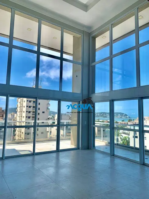 Foto 2 de Apartamento com 3 quartos à venda, 130m2 em Guaruja - SP