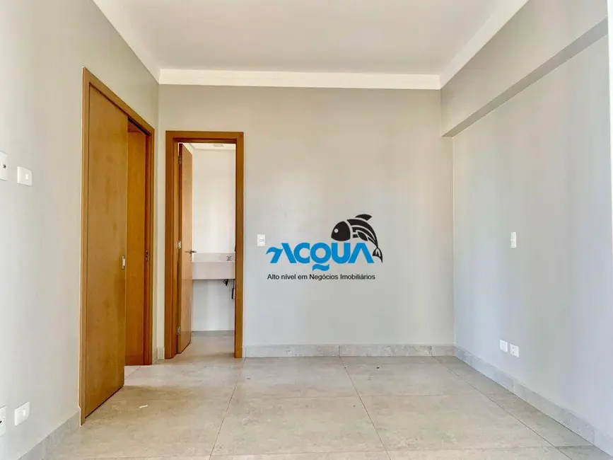Foto 6 de Apartamento com 3 quartos à venda, 130m2 em Guaruja - SP