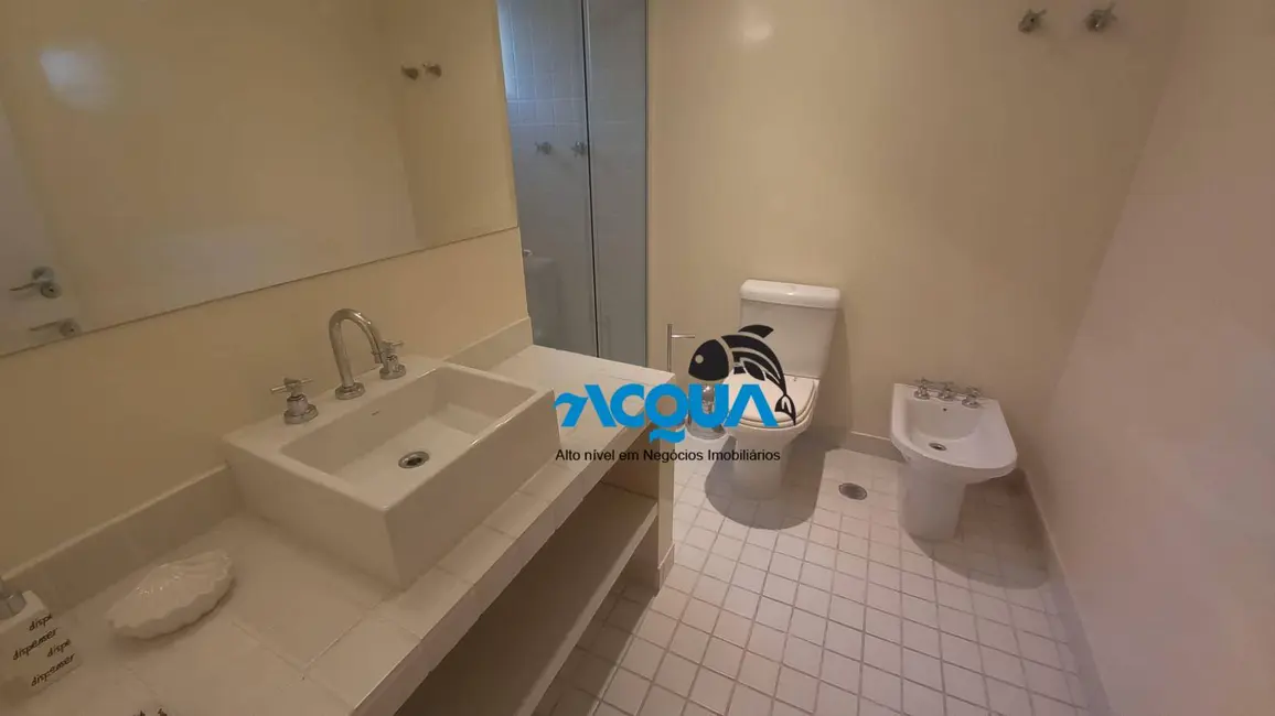 Apartamento com 3 quartos à venda, 150m2 em Barra Funda, Guaruja - SP - imagem 8 Foto 8 de Apartamento com 3 quartos à venda, 150m2 em Barra Funda, Guaruja - SP