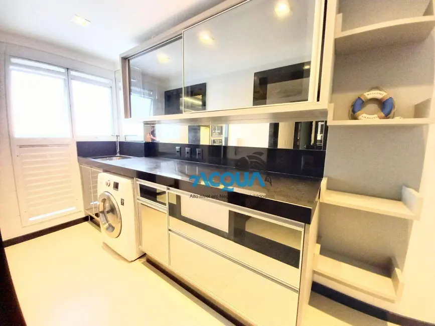 Apartamento com 4 quartos à venda, 145m2 em Guaruja - SP - imagem 4 Foto 4 de Apartamento com 4 quartos à venda, 145m2 em Guaruja - SP