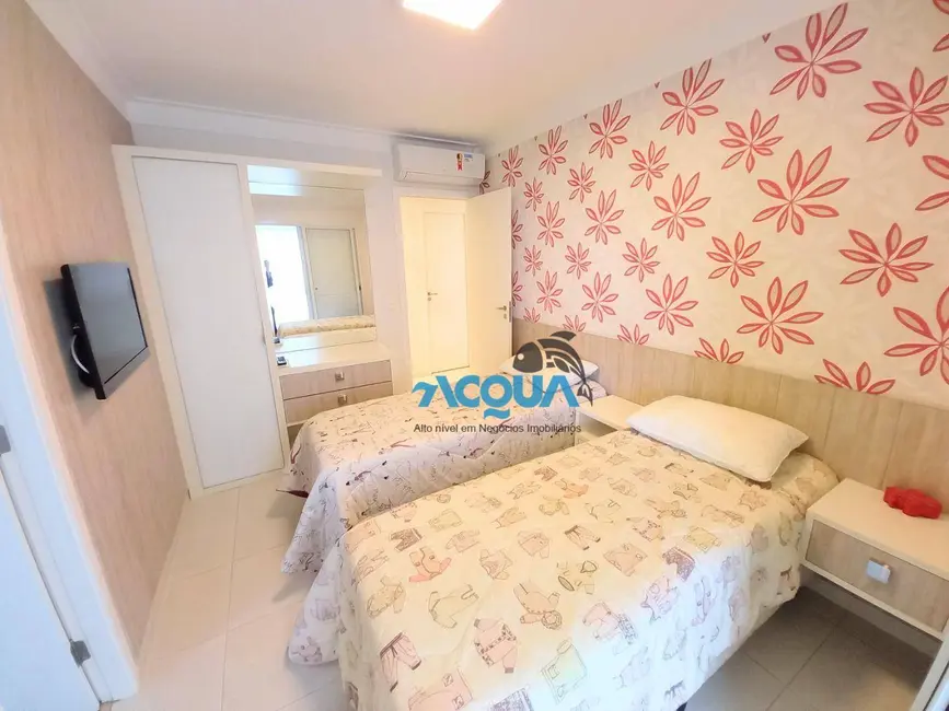 Foto 6 de Apartamento com 4 quartos à venda, 143m2 em Guaruja - SP