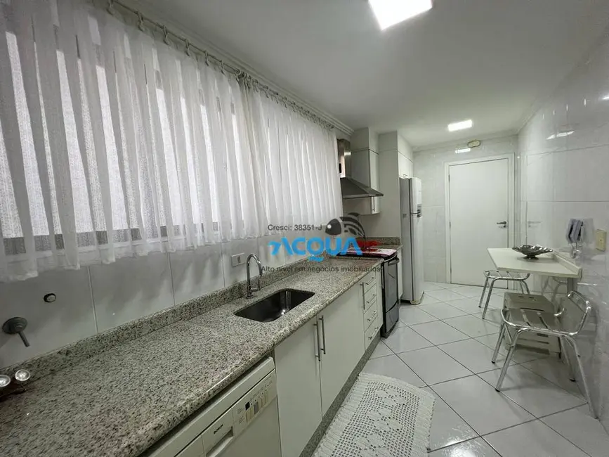 Apartamento com 4 quartos à venda, 150m2 em Barra Funda, Guaruja - SP - imagem 4 Foto 4 de Apartamento com 4 quartos à venda, 150m2 em Barra Funda, Guaruja - SP