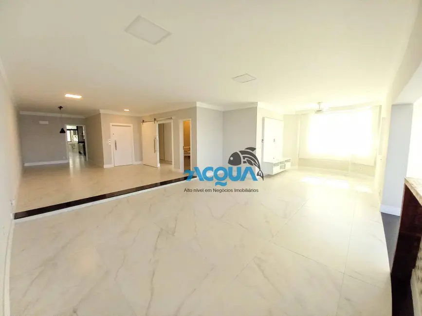 Foto 6 de Apartamento com 4 quartos à venda, 235m2 em Guaruja - SP