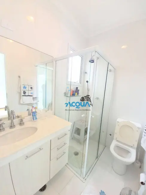 Casa de Condomínio com 5 quartos à venda, 270m2 em Enseada, Guaruja - SP - imagem 5 Foto 5 de Casa de Condomínio com 5 quartos à venda, 270m2 em Enseada, Guaruja - SP