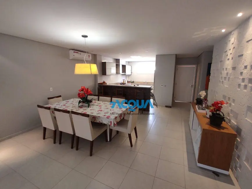 Foto 3 de Casa de Condomínio com 4 quartos à venda, 300m2 em Jardim Três Marias, Guaruja - SP