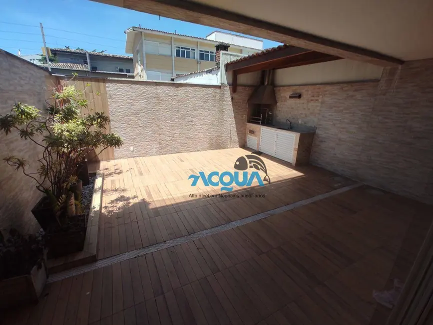 Casa de Condomínio com 4 quartos à venda, 315m2 em Jardim Três Marias, Guaruja - SP - imagem 8 Foto 8 de Casa de Condomínio com 4 quartos à venda, 315m2 em Jardim Três Marias, Guaruja - SP