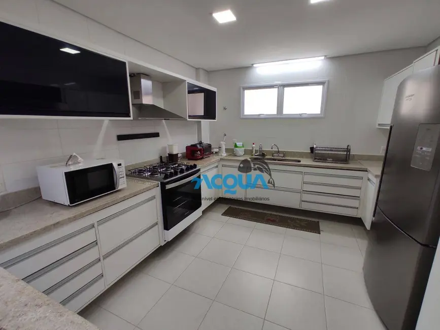 Casa de Condomínio com 4 quartos à venda, 315m2 em Jardim Três Marias, Guaruja - SP - imagem 5 Foto 5 de Casa de Condomínio com 4 quartos à venda, 315m2 em Jardim Três Marias, Guaruja - SP