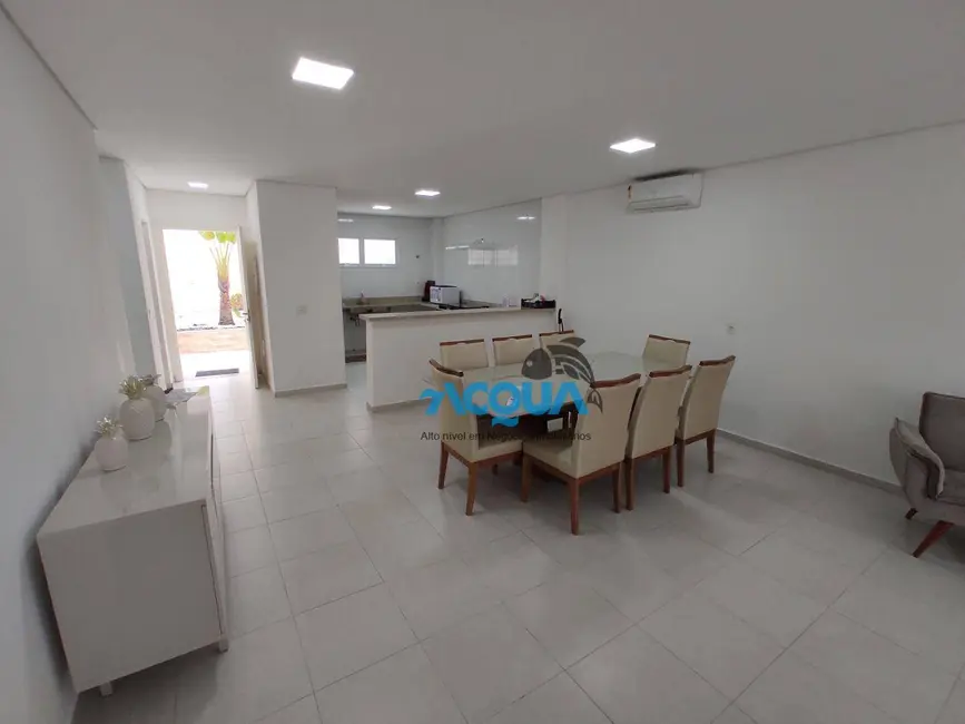 Casa de Condomínio com 4 quartos à venda, 315m2 em Jardim Três Marias, Guaruja - SP - imagem 3 Foto 3 de Casa de Condomínio com 4 quartos à venda, 315m2 em Jardim Três Marias, Guaruja - SP