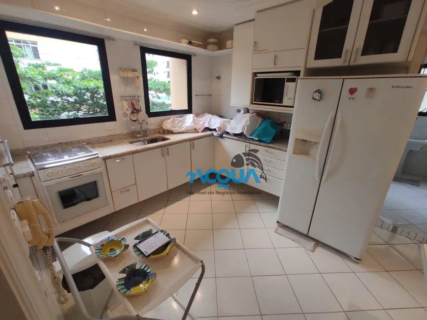 Apartamento com 3 quartos à venda, 160m2 em Guaruja - SP - imagem 4 Foto 4 de Apartamento com 3 quartos à venda, 160m2 em Guaruja - SP