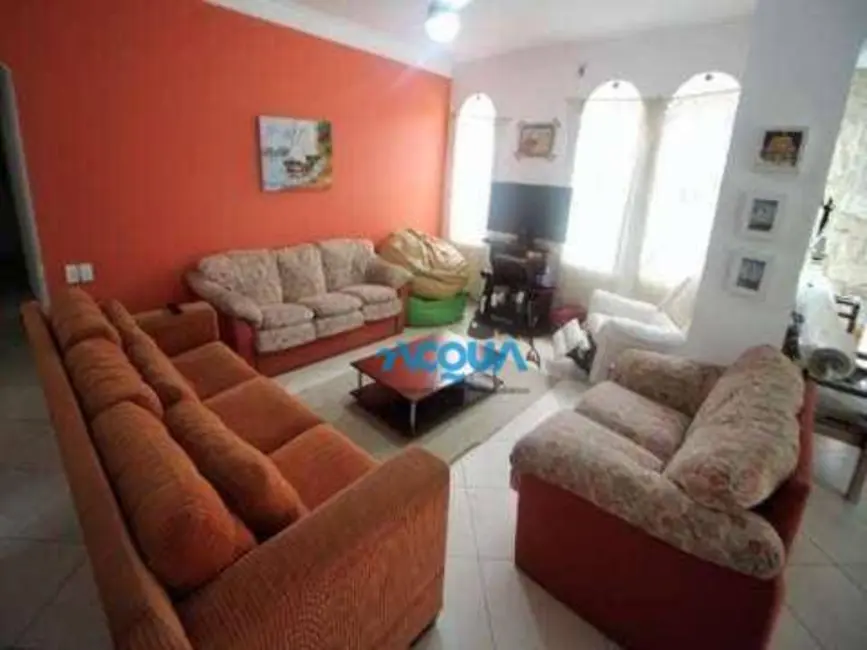 Foto 1 de Casa de Condomínio com 3 quartos à venda, 300m2 em Balneario Praia do Perequê, Guaruja - SP