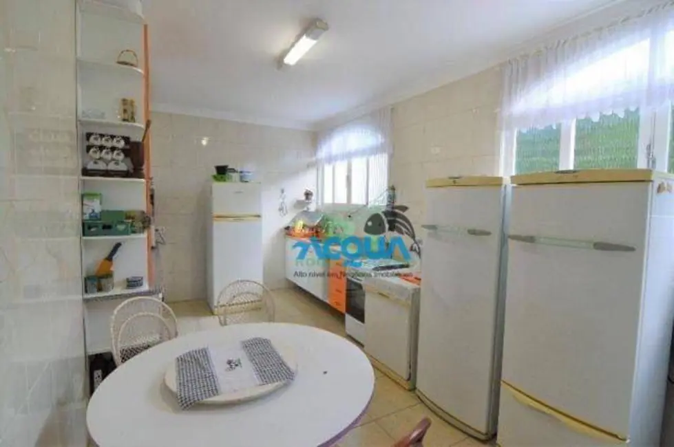 Foto 4 de Casa de Condomínio com 3 quartos à venda, 300m2 em Balneario Praia do Perequê, Guaruja - SP