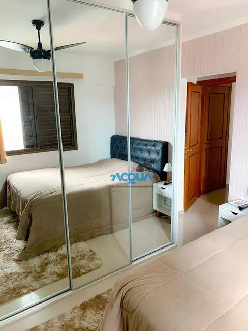 Foto 9 de Apartamento com 2 quartos à venda, 87m2 em Jardim Las Palmas, Guaruja - SP