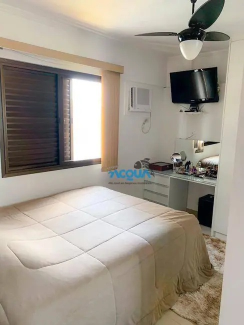 Foto 8 de Apartamento com 2 quartos à venda, 87m2 em Jardim Las Palmas, Guaruja - SP