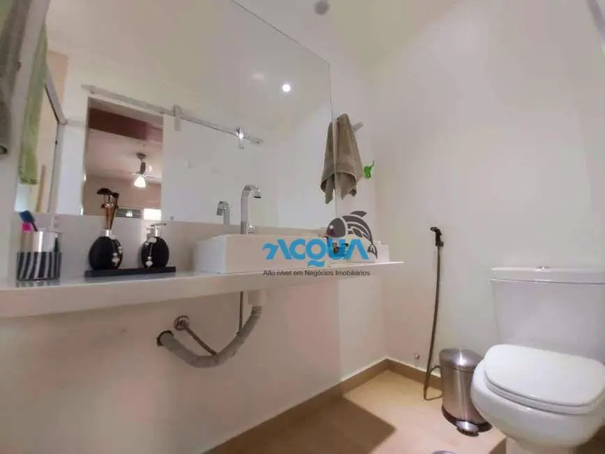 Apartamento com 3 quartos à venda, 110m2 em Jardim Las Palmas, Guaruja - SP - imagem 9 Foto 9 de Apartamento com 3 quartos à venda, 110m2 em Jardim Las Palmas, Guaruja - SP