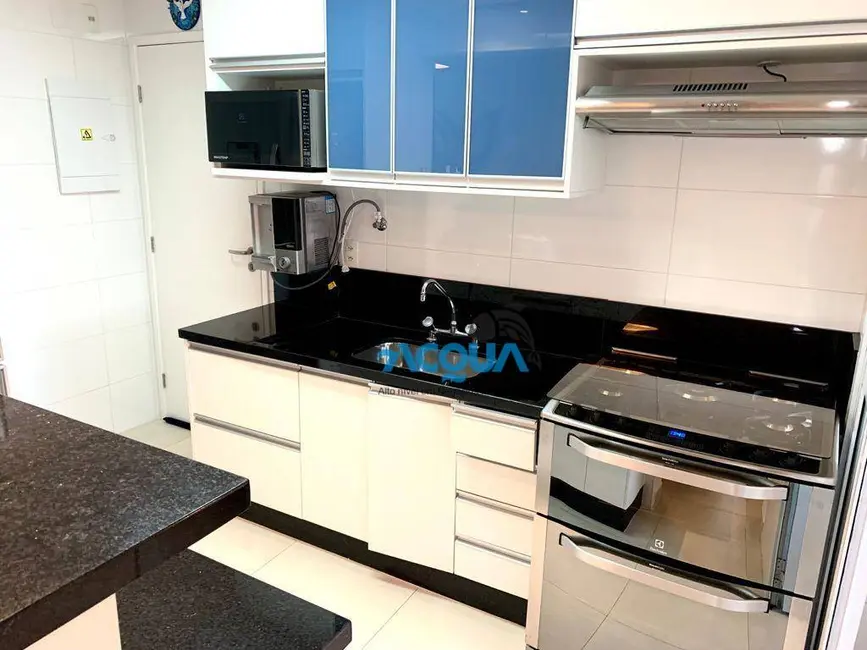 Foto 4 de Apartamento com 3 quartos à venda, 106m2 em Guaruja - SP