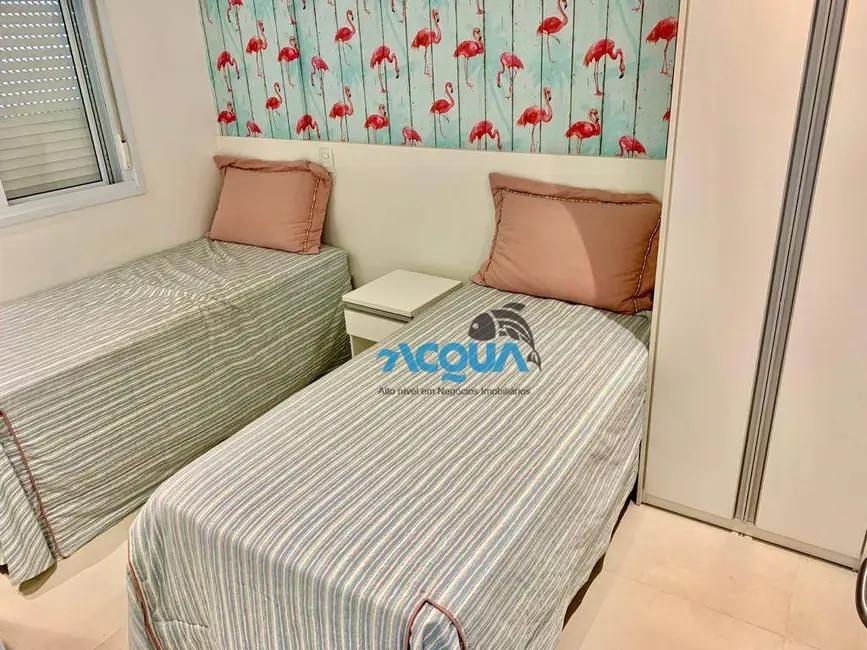 Foto 9 de Apartamento com 3 quartos à venda, 106m2 em Guaruja - SP