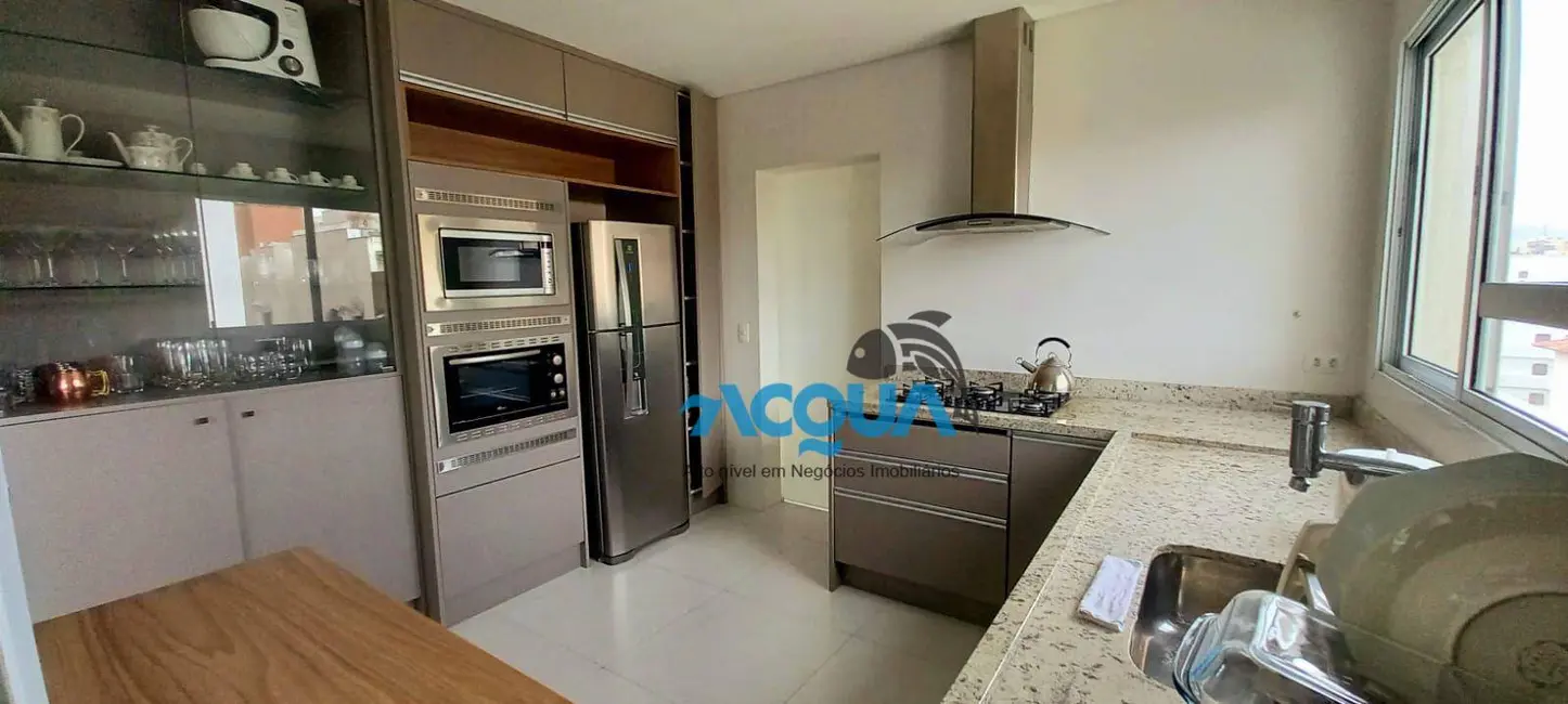 Foto 4 de Apartamento com 3 quartos à venda, 145m2 em Guaruja - SP