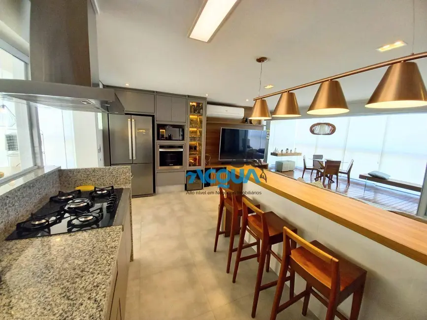 Apartamento com 3 quartos à venda, 145m2 em Guaruja - SP - imagem 4 Foto 4 de Apartamento com 3 quartos à venda, 145m2 em Guaruja - SP