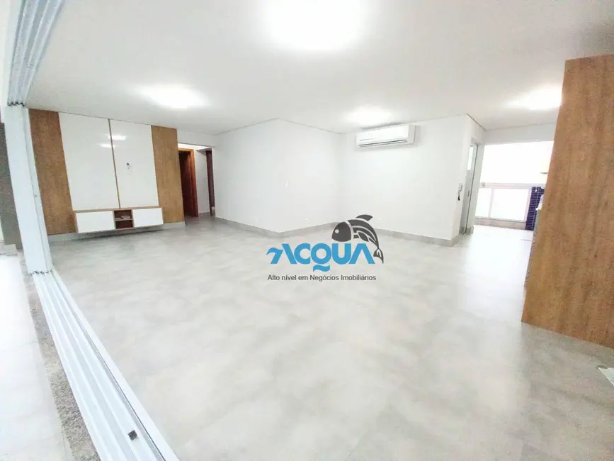 Foto 6 de Apartamento com 3 quartos à venda, 146m2 em Guaruja - SP