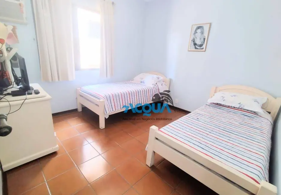 Foto 7 de Apartamento com 3 quartos à venda, 130m2 em Guaruja - SP