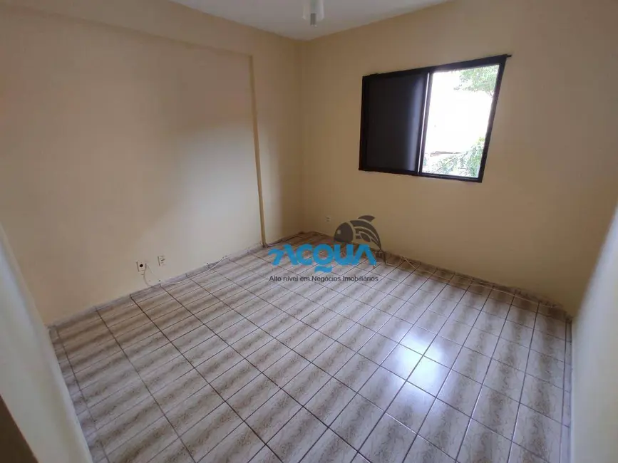 Apartamento com 3 quartos à venda e para alugar, 131m2 em Jardim Las Palmas, Guaruja - SP - imagem 5 Foto 5 de Apartamento com 3 quartos à venda e para alugar, 131m2 em Jardim Las Palmas, Guaruja - SP