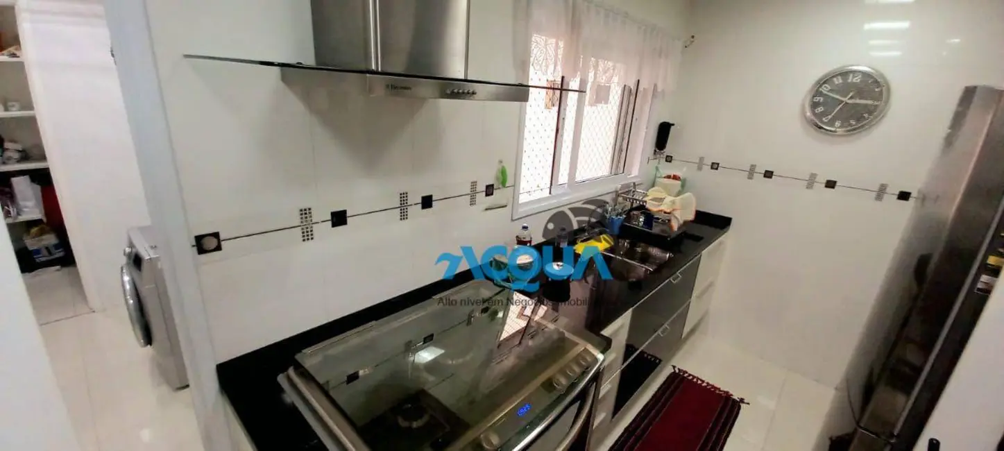 Foto 4 de Apartamento com 3 quartos à venda, 132m2 em Vila Luis Antônio, Guaruja - SP