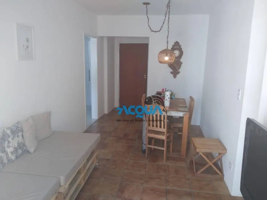 Foto 2 de Apartamento com 2 quartos à venda, 62m2 em Guaruja - SP