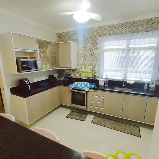 Foto 3 de Apartamento com 3 quartos à venda, 130m2 em Guaruja - SP