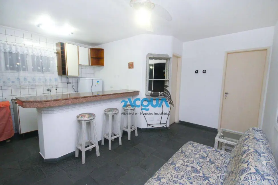 Foto 2 de Apartamento com 1 quarto à venda, 50m2 em Jardim Las Palmas, Guaruja - SP