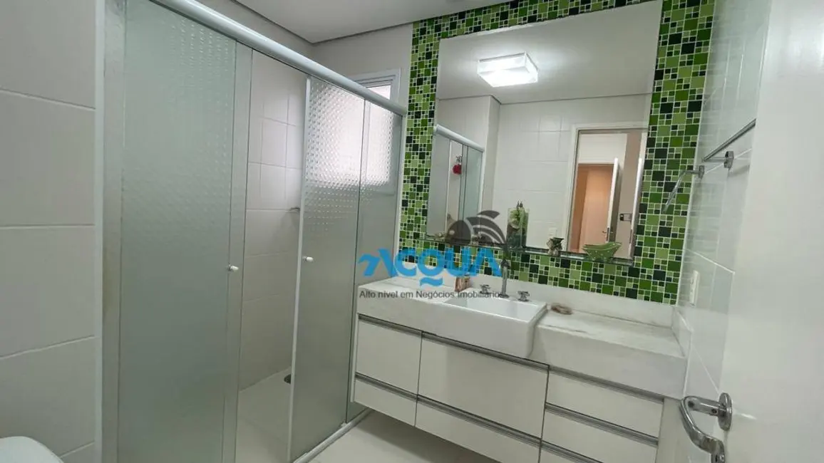 Foto 6 de Apartamento com 3 quartos à venda, 134m2 em Vila Luis Antônio, Guaruja - SP