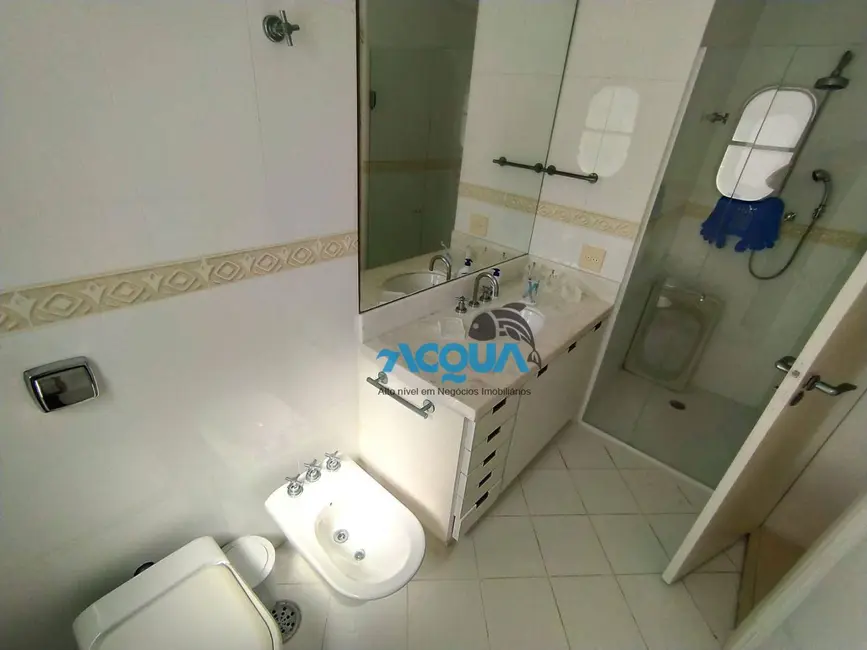 Foto 7 de Apartamento com 6 quartos à venda, 210m2 em Guaruja - SP