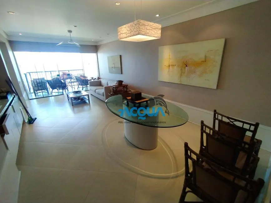 Foto 3 de Apartamento com 6 quartos à venda, 210m2 em Guaruja - SP