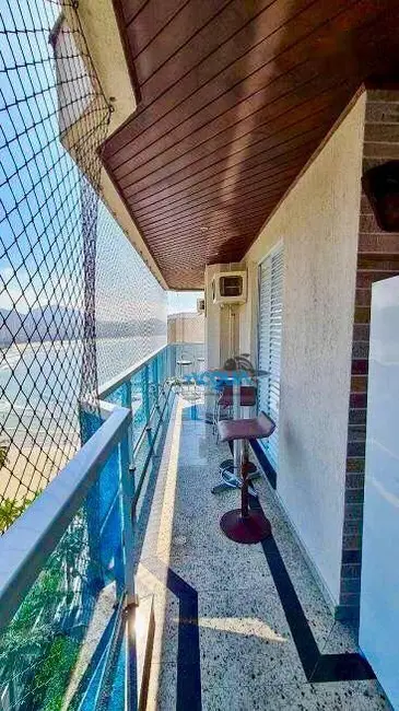 Foto 8 de Apartamento com 3 quartos à venda, 115m2 em Guaruja - SP
