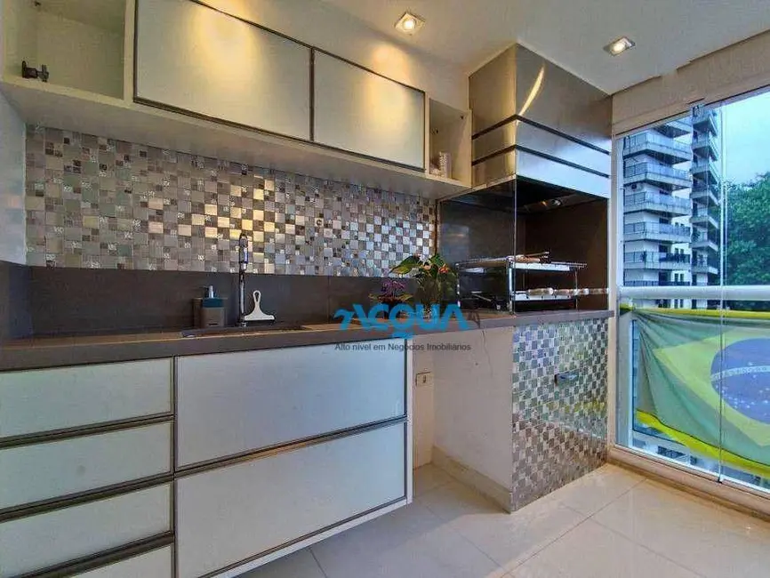 Foto 5 de Apartamento com 3 quartos à venda, 134m2 em Vila Luis Antônio, Guaruja - SP