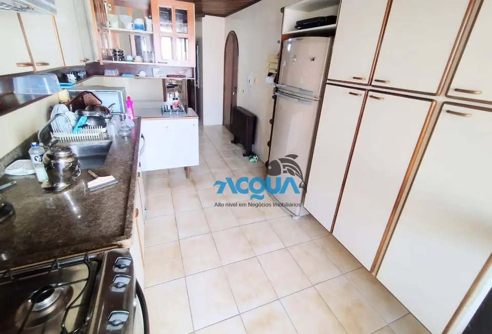 Apartamento com 4 quartos à venda, 150m2 em Guaruja - SP - imagem 3 Foto 3 de Apartamento com 4 quartos à venda, 150m2 em Guaruja - SP