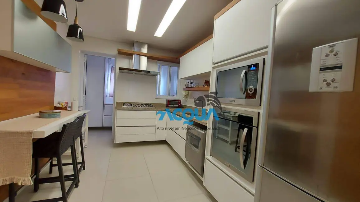 Apartamento com 3 quartos à venda, 135m2 em Barra Funda, Guaruja - SP - imagem 5 Foto 5 de Apartamento com 3 quartos à venda, 135m2 em Barra Funda, Guaruja - SP