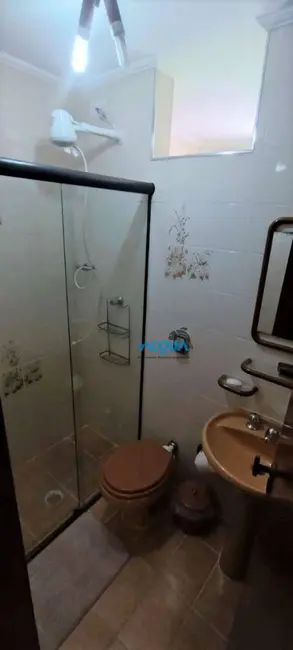 Foto 9 de Apartamento com 3 quartos à venda, 80m2 em Jardim Três Marias, Guaruja - SP