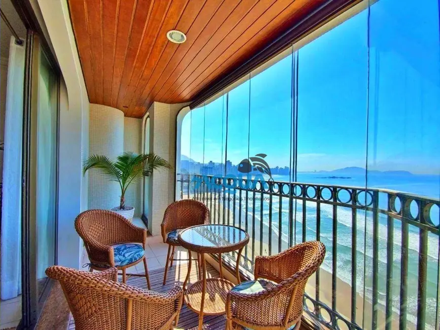 Apartamento com 4 quartos à venda, 205m2 em Jardim Astúrias, Guaruja - SP - imagem 1 Foto 1 de Apartamento com 4 quartos à venda, 205m2 em Jardim Astúrias, Guaruja - SP