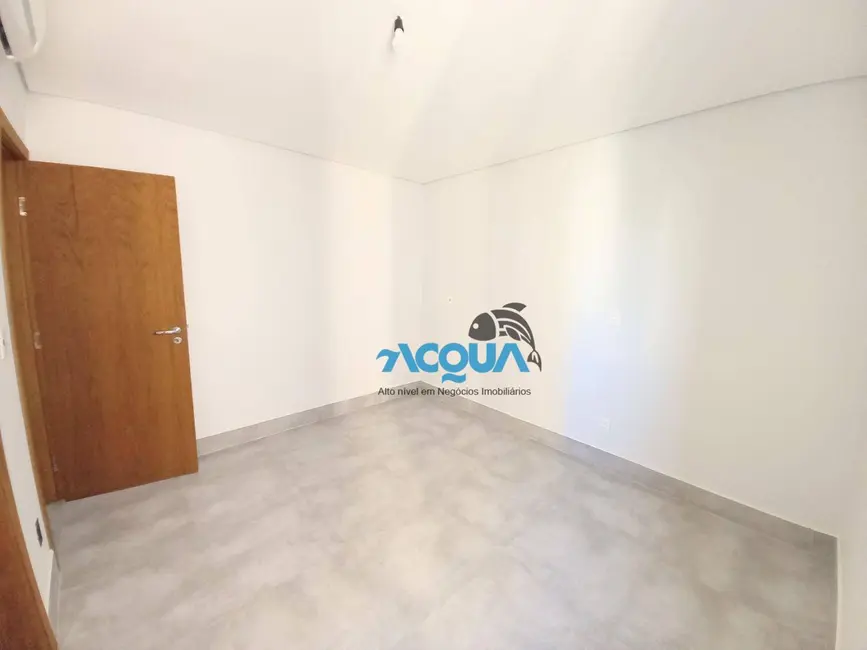 Foto 8 de Apartamento com 3 quartos à venda, 145m2 em Guaruja - SP