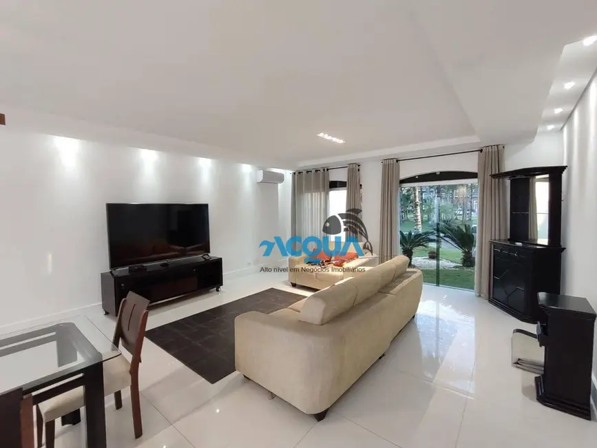 Casa de Condomínio com 4 quartos à venda, 500m2 em Acapulco, Guaruja - SP - imagem 3 Foto 3 de Casa de Condomínio com 4 quartos à venda, 500m2 em Acapulco, Guaruja - SP