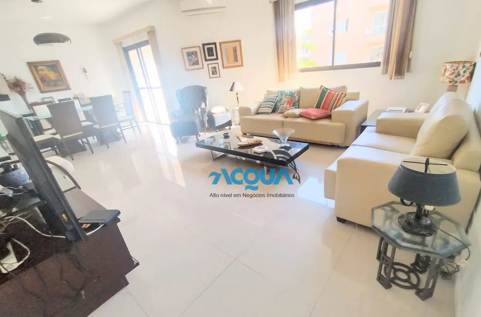 Foto 3 de Apartamento com 4 quartos à venda, 155m2 em Jardim Três Marias, Guaruja - SP