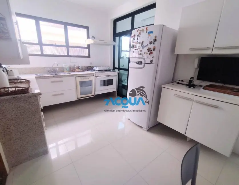 Foto 4 de Apartamento com 4 quartos à venda, 155m2 em Jardim Três Marias, Guaruja - SP
